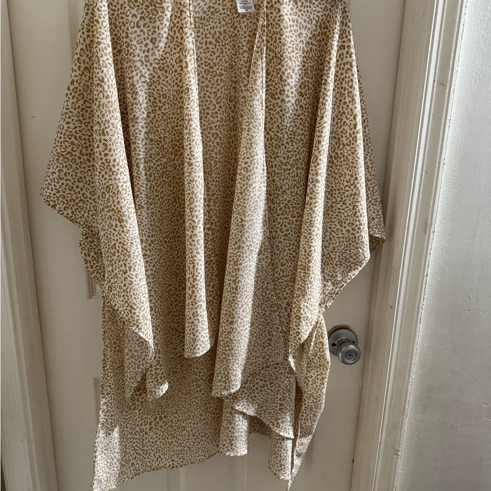 Leopard Print Kimono Shawl